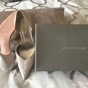 New Ann Taylor D’Orsay Satin Champagne Pumps